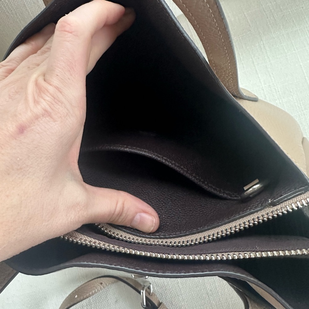 BRAND NEW Coach Pebbled Leather Satchel Tote Taupe Multi Compartment w/ Strap - Picture 8 of 14